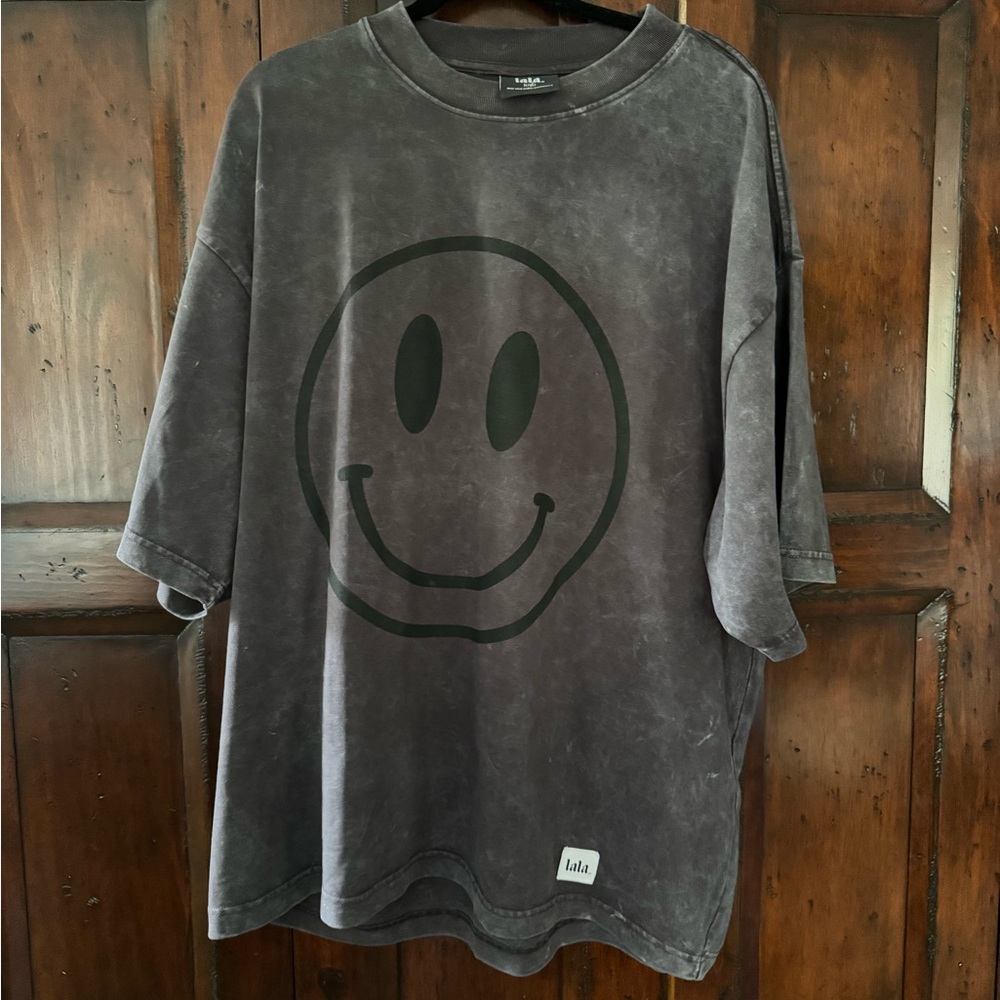 Dressed in LALA Vintage Wash Black Smiley Short Sleeve Tee